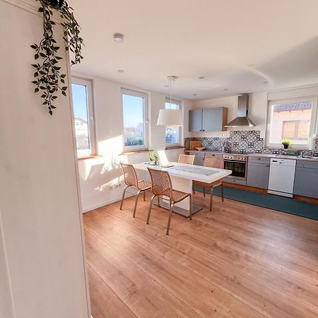 Helle Und Gemuetliche Ferienwohnung In لورش المظهر الخارجي الصورة
